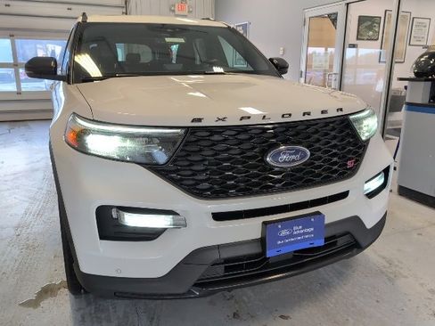 Used 2020 Ford Explorer ST w/ ST Street Pack image 40