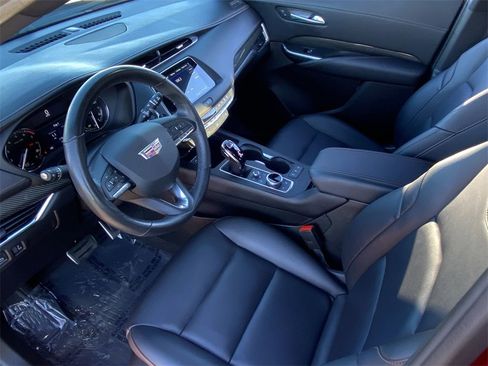 Used 2023 Cadillac XT4 Sport w/ Enhanced Visibility Package image 6