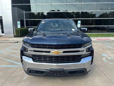 Used 2022 Chevrolet Silverado 1500 LT AWD/4WD image 2