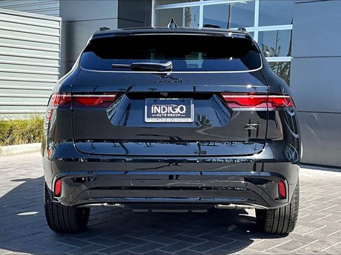 New 2026 Jaguar F-PACE R-Dynamic S image 4
