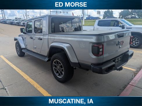 Used 2020 Jeep Gladiator Overland AWD/4WD image 5