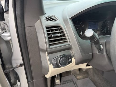 Used 2015 Ford Explorer 4WD image 12