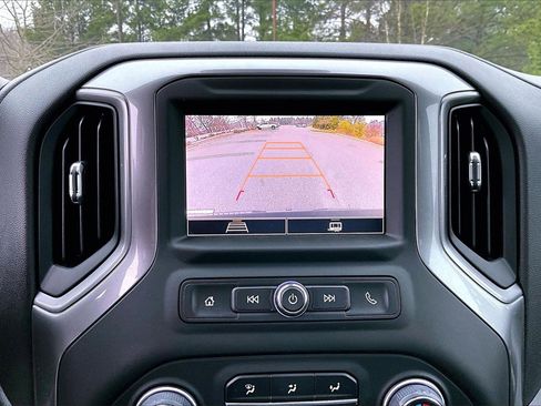 Used 2024 Chevrolet Silverado 1500 Custom image 13