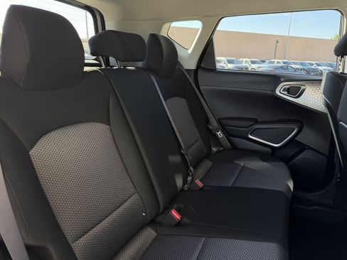 Used 2024 Kia Soul LX w/ Option Group 015 FWD image 33