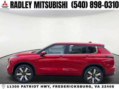 New 2026 Mitsubishi Outlander SE AWD/4WD image 2