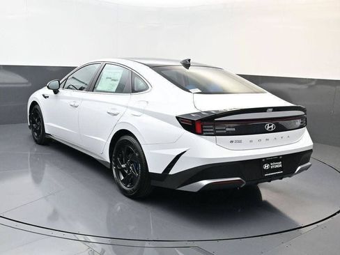 New 2026 Hyundai Sonata SE FWD image 5