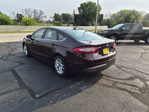 Used 2013 Ford Fusion SE FWD image 6
