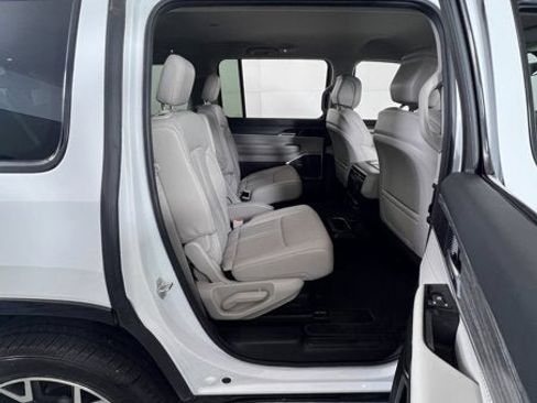 Used 2024 Jeep Wagoneer Series III w/ Flexible Seating Group image 6