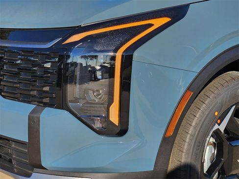 New 2026 Kia Sportage EX image 6