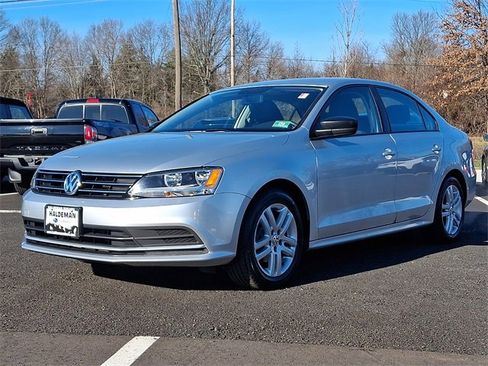 Used 2015 Volkswagen Jetta S w/ Welcome Package image 3