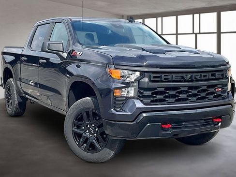 Used 2022 Chevrolet Silverado 1500 Custom Trail Boss AWD/4WD image 3