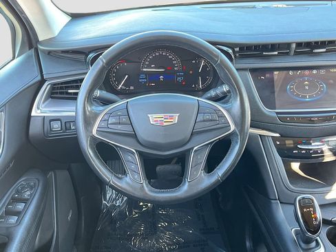 Used 2019 Cadillac XT5 Luxury image 22