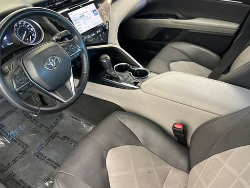 Used 2018 Toyota Camry XLE w/ Audio Package FWD image 12