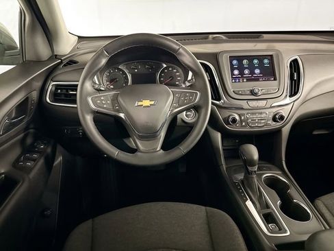 Used 2024 Chevrolet Equinox LT FWD image 19