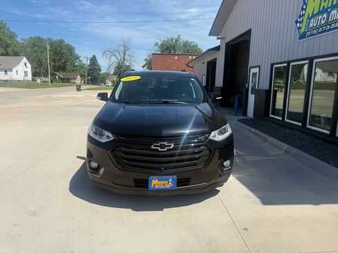 Used 2020 Chevrolet Traverse LT w/ LT Premium Package AWD/4WD image 2