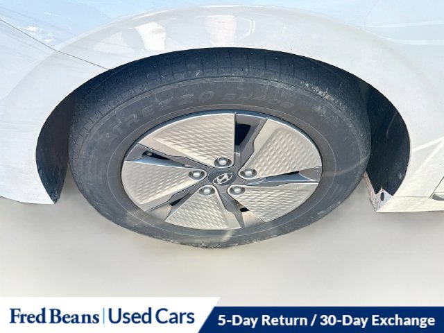 Used 2020 Hyundai Ioniq SE FWD image 26