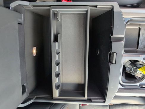 New 2026 Ford F350 Lariat w/ Black Appearance Package image 34