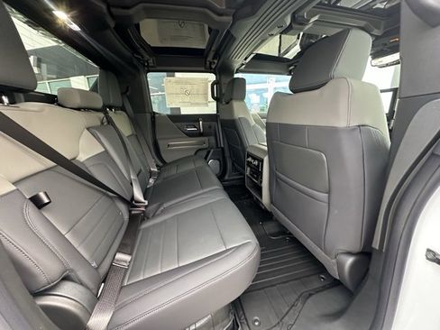 New 2025 GMC Hummer EV 2X image 29