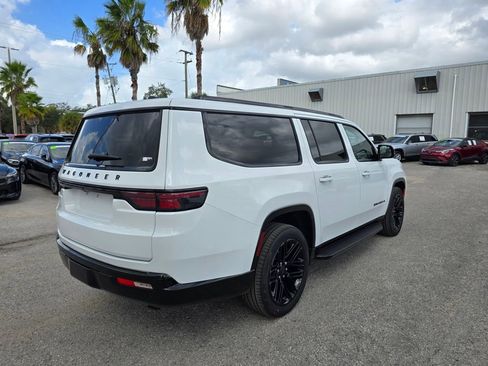 New 2025 Jeep Wagoneer L Series II w/ HD Trailer Tow Package w/25F image 6