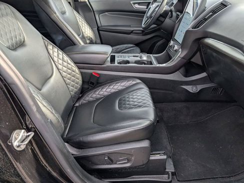 Used 2024 Ford Edge Titanium image 46