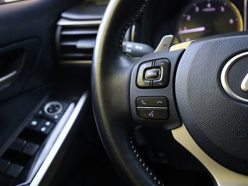 Used 2019 Lexus IS 300 image 32