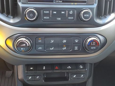 Used 2018 Chevrolet Colorado Z71 AWD/4WD image 8