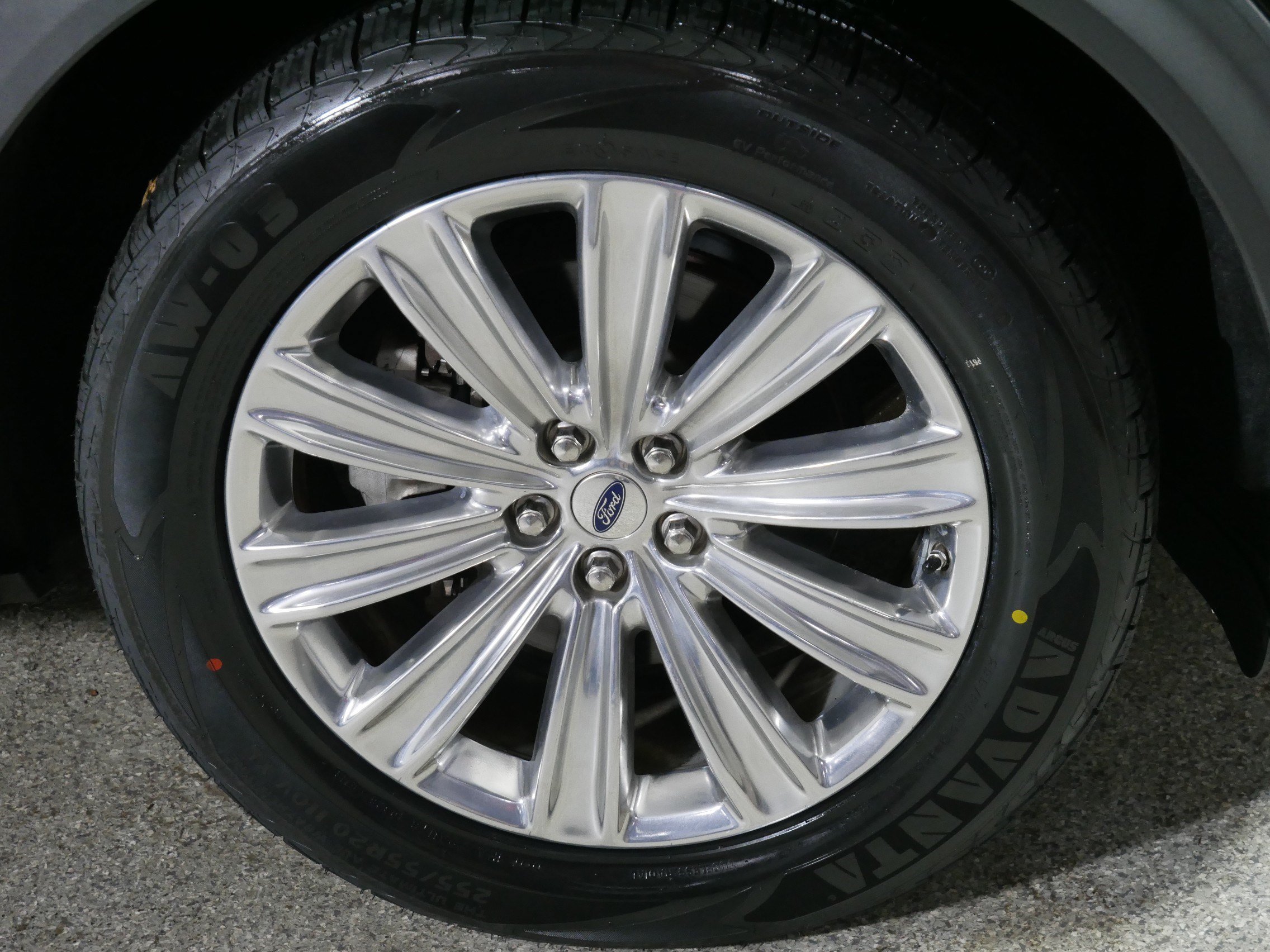 Used 2020 Ford Explorer Limited AWD/4WD image 15
