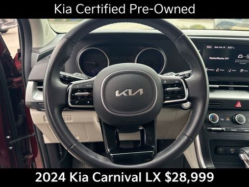 Certified 2024 Kia Carnival LX image 11