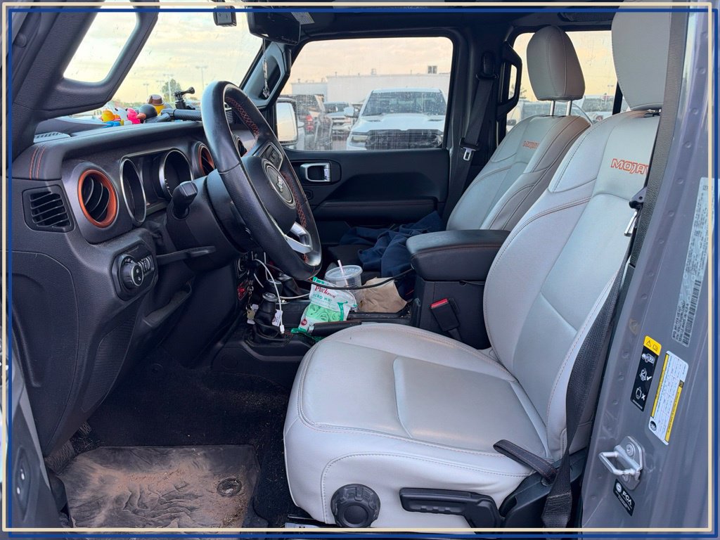 Used 2021 Jeep Gladiator Mojave AWD/4WD image 2