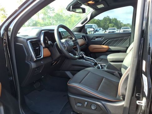 Used 2023 GMC Canyon AT4 w/ AT4 Premium Package AWD/4WD image 20