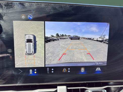 Used 2026 Chevrolet Equinox ACTIV w/ Convenience Package III FWD image 17