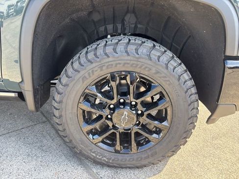 New 2026 Chevrolet Silverado 3500 LTZ w/ LTZ Plus Package AWD/4WD image 17