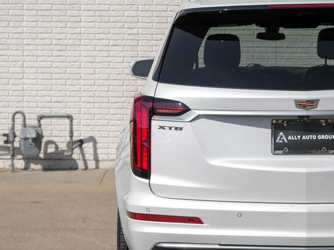 Used 2020 Cadillac XT6 Premium Luxury image 47