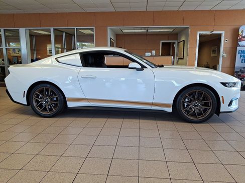 Used 2024 Ford Mustang Premium RWD image 6