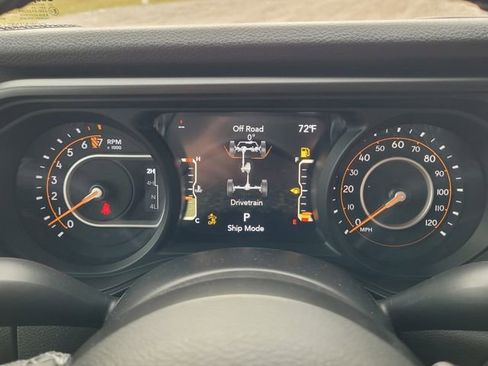 New 2026 Jeep Gladiator Willys image 31