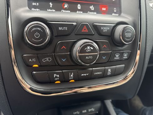 Used 2018 Dodge Durango SRT w/ Technology Group AWD/4WD image 21