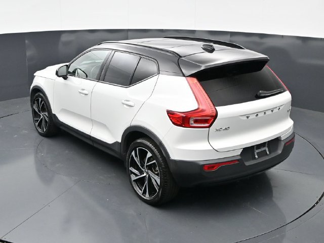 Used 2021 Volvo XC40 T5 R-Design w/ Advanced Package AWD/4WD image 43