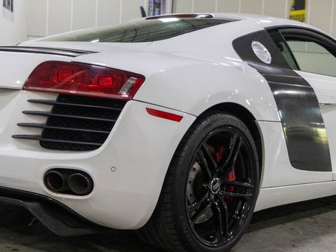 Used 2009 Audi R8 V8 image 33