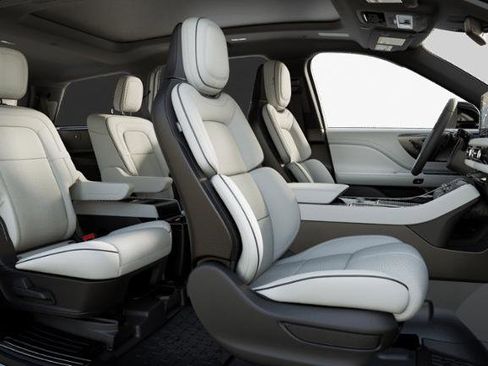 New 2026 Lincoln Aviator Black Label w/ Dynamic Handling Package image 28