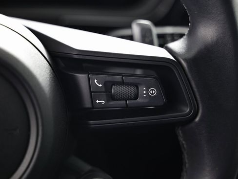 Certified 2024 Porsche Cayenne image 36