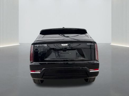 New 2025 Cadillac Escalade IQ Luxury 2 w/ LPO, Radiant Package image 6