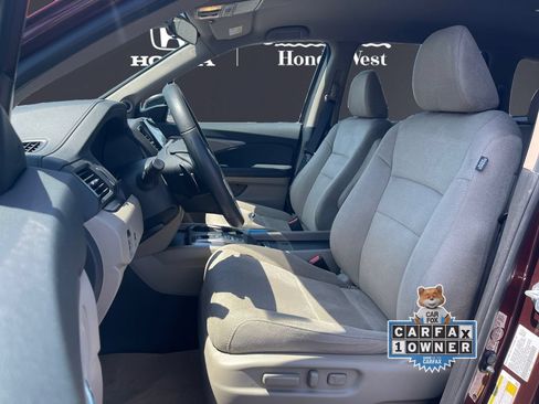 Used 2021 Honda Pilot EX image 9