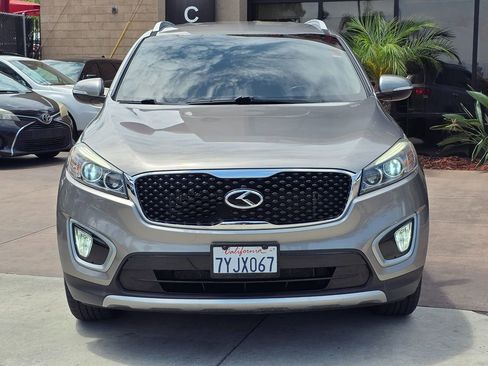 Used 2017 Kia Sorento EX w/ EX V6 Premium Package FWD image 5