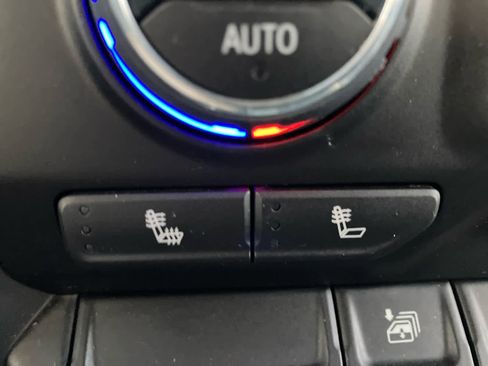 Certified 2023 Chevrolet Silverado 2500 LT w/ Convenience Package image 26