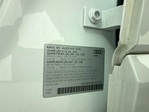 Used 2020 Audi Q3 2.0T Premium w/ Convenience Package image 38