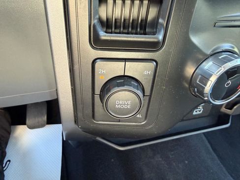 Used 2024 Ford F150 XLT AWD/4WD image 30