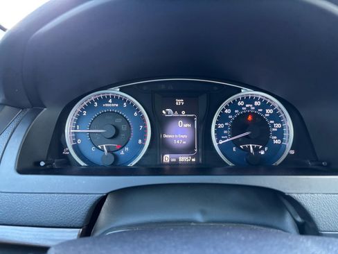 Used 2017 Toyota Camry LE image 25