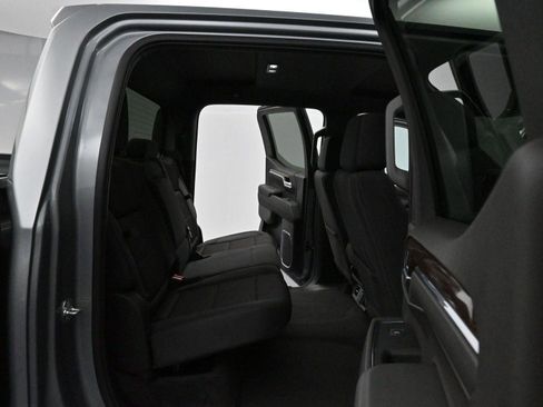 Used 2025 GMC Sierra 1500 Elevation image 30