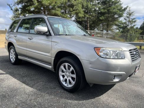 Used 2007 Subaru Forester 2.5X w/ Popular Equipment Group 2 AWD/4WD image 3