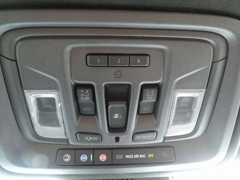 Certified 2024 GMC Sierra 2500 Denali Ultimate image 36